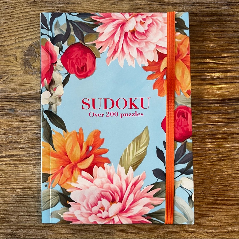 SUDOKU NEW Over 200 Puzzles Paperback Book